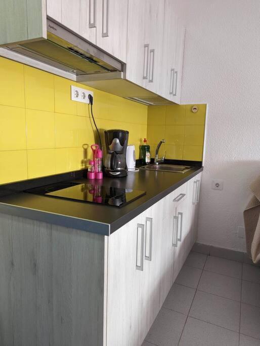 Beachfront Studio Apartment Puerto Rico Puerto Rico  Exteriör bild